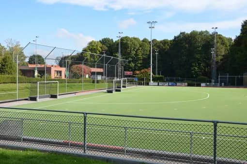 Cancha de hockey del centro ADEPS en Bruselas