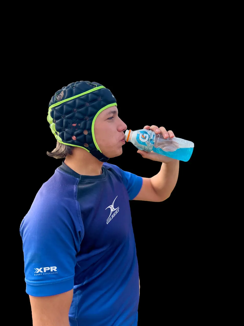 Jugador hidratándose en un entrenamiento