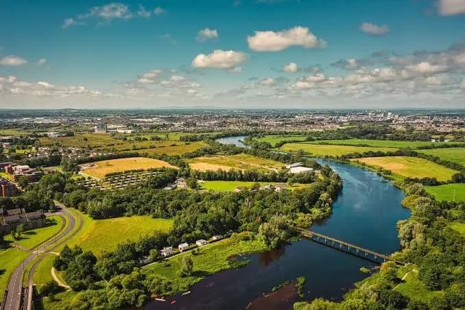 Vista aérea del río en Limerick