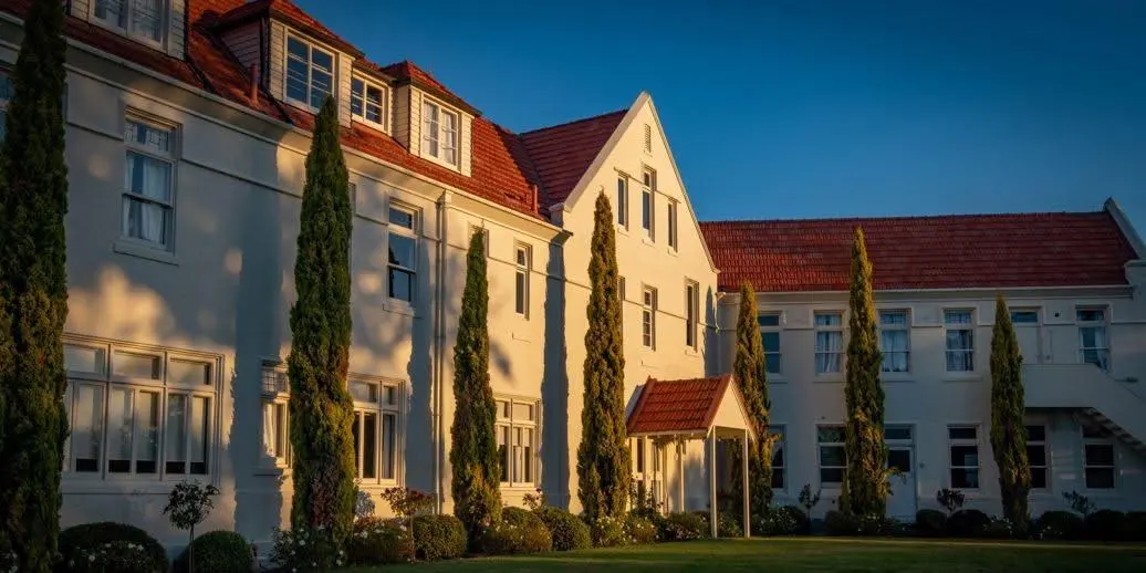 Edificio principal de St. Peter's School